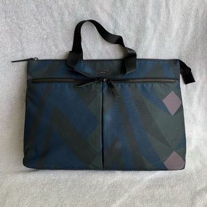 Knomo briefcase with shoulder strap